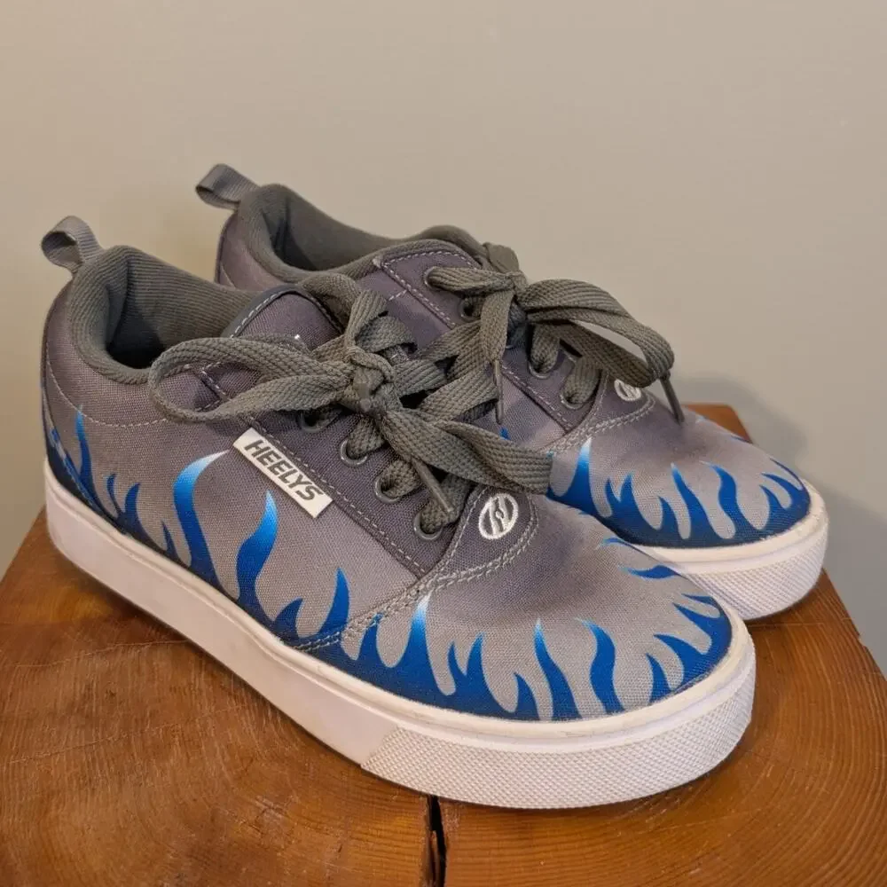 Heelys Pro 20 Prints Skate Shoes Gray/Blue Flames - Size 4Y